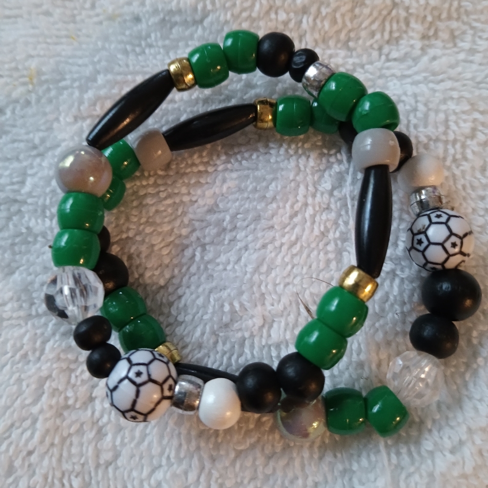 Handcrafted Cluster Beaded Bracelets #Eagles